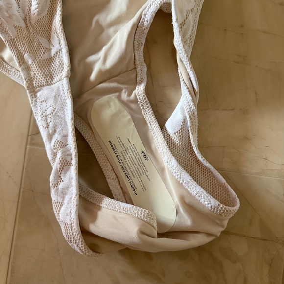 Aerie Cream Floral Bikini Bottom - Picture 3 of 3